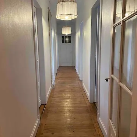Apartament Grand Entier En Hyper Centre A 10 Minutes De Lille, Metro A 50m Et La Gare De Et A 900m Et Parking A Proximite *